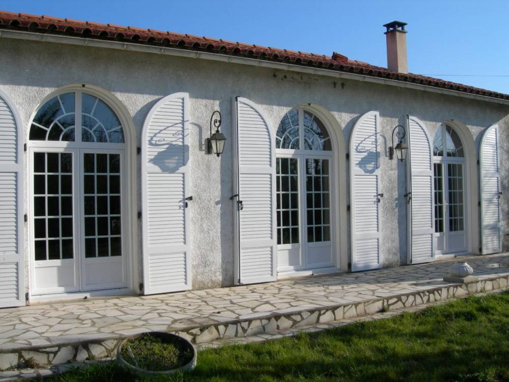 FENETRES ET VOLETS CINTRES
